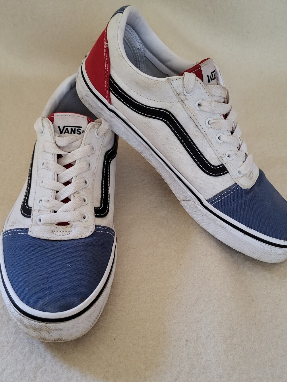 Vans Sneakers Youth Size 6 Canvas Red White & Blue